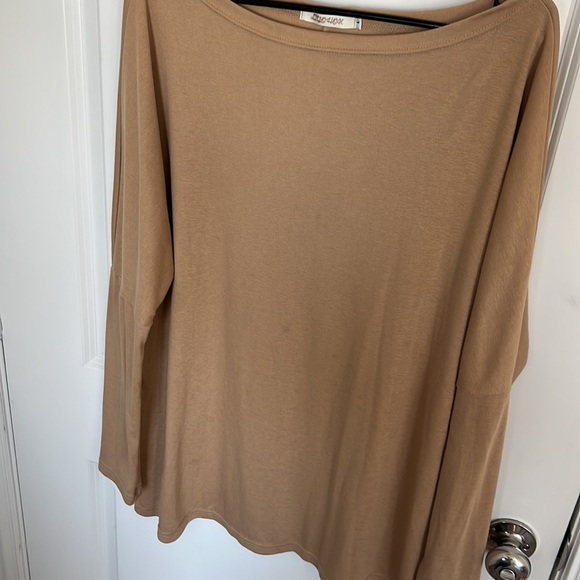 Camel Long Sleeve Oversized Shirt - L - Picture 2 of 6